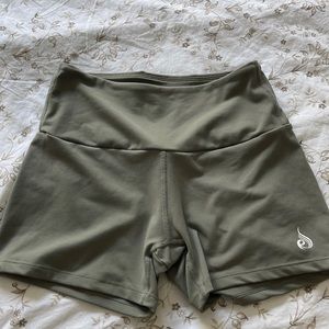 Booty scrunch Ryderwear gym shorts. In amazing condition, used maybe only once!